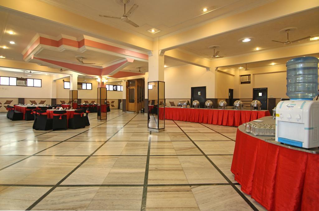 Le Grand Hotel Haridwar Exterior photo