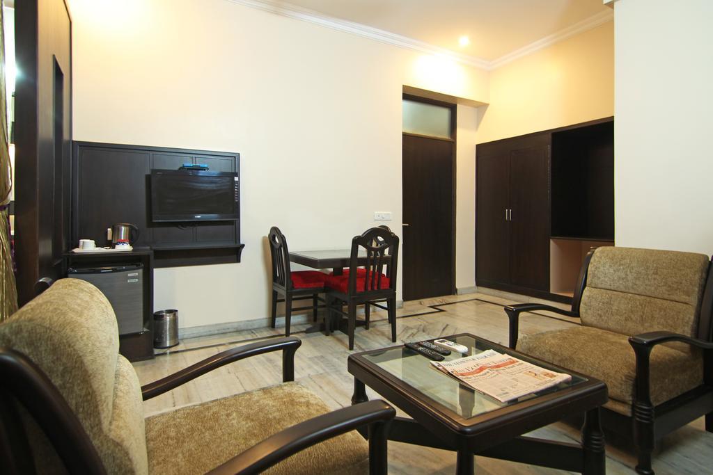 Le Grand Hotel Haridwar Exterior photo