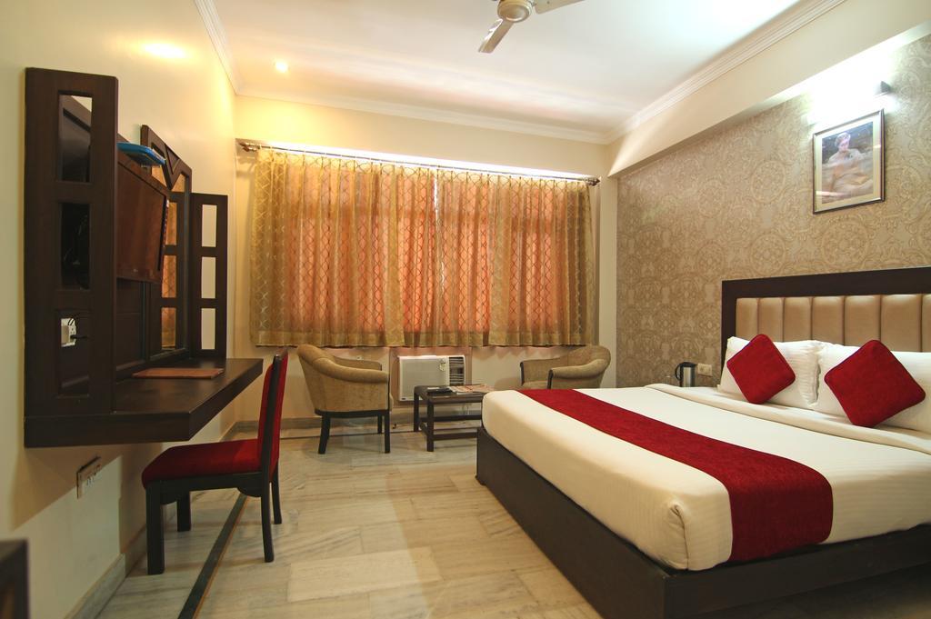 Le Grand Hotel Haridwar Exterior photo