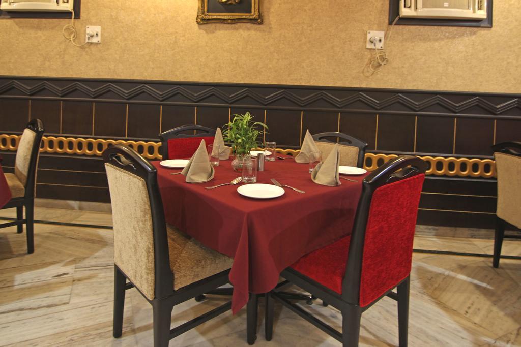 Le Grand Hotel Haridwar Exterior photo